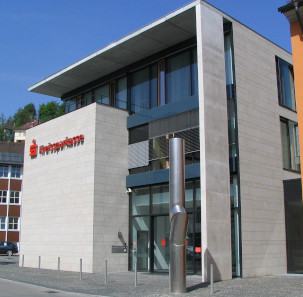 Kreissparkasse Rottweil bietet Bargeldkunden Vorteile in der Filiale Oberndorf